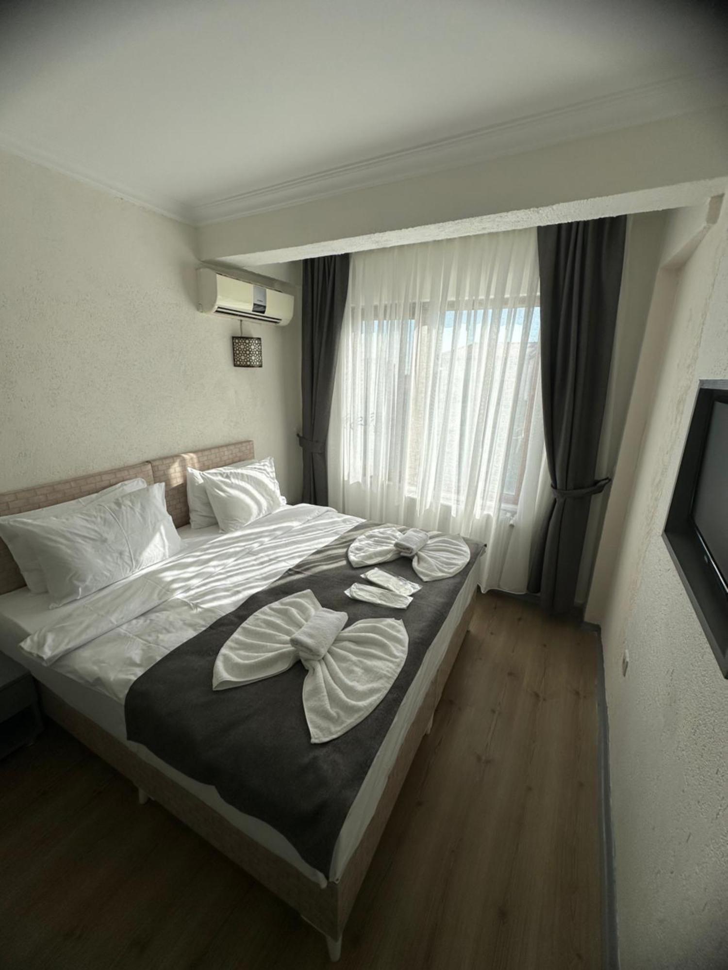 Big Orange Hotel Old City Istanbul Bagian luar foto