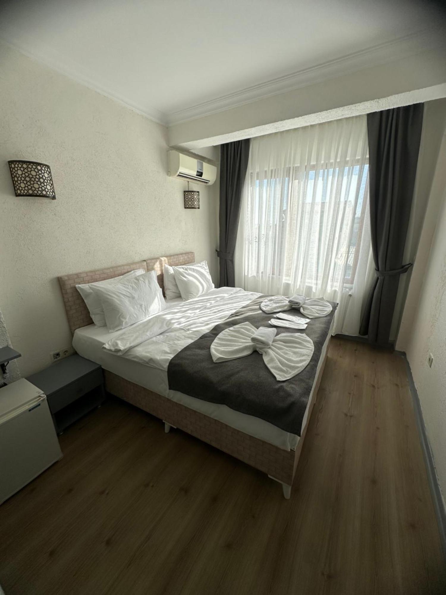 Big Orange Hotel Old City Istanbul Bagian luar foto