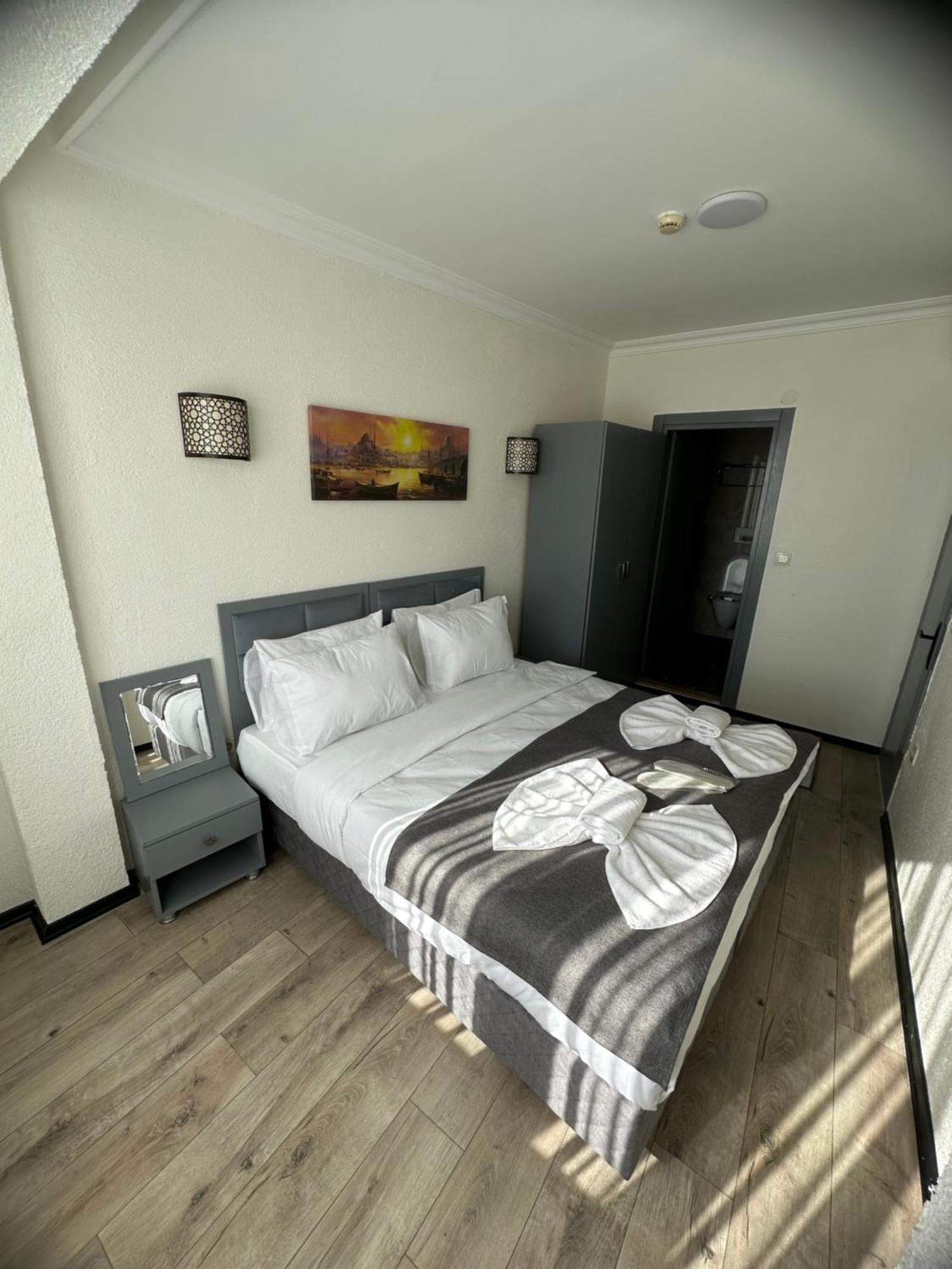 Big Orange Hotel Old City Istanbul Bagian luar foto