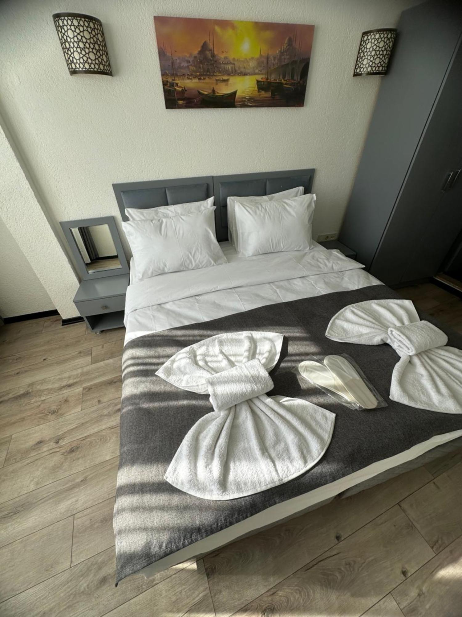 Big Orange Hotel Old City Istanbul Bagian luar foto