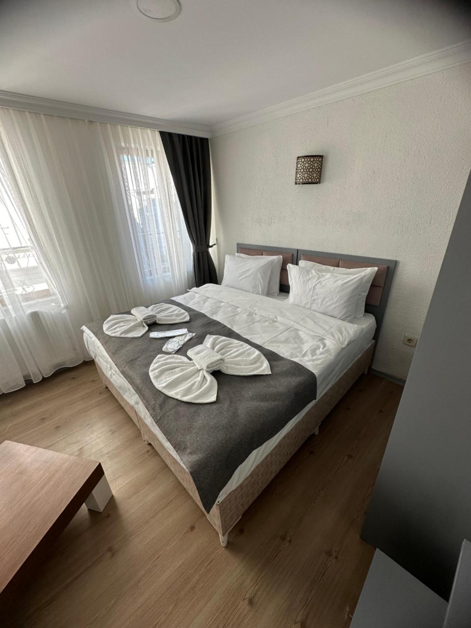 Big Orange Hotel Old City Istanbul Bagian luar foto
