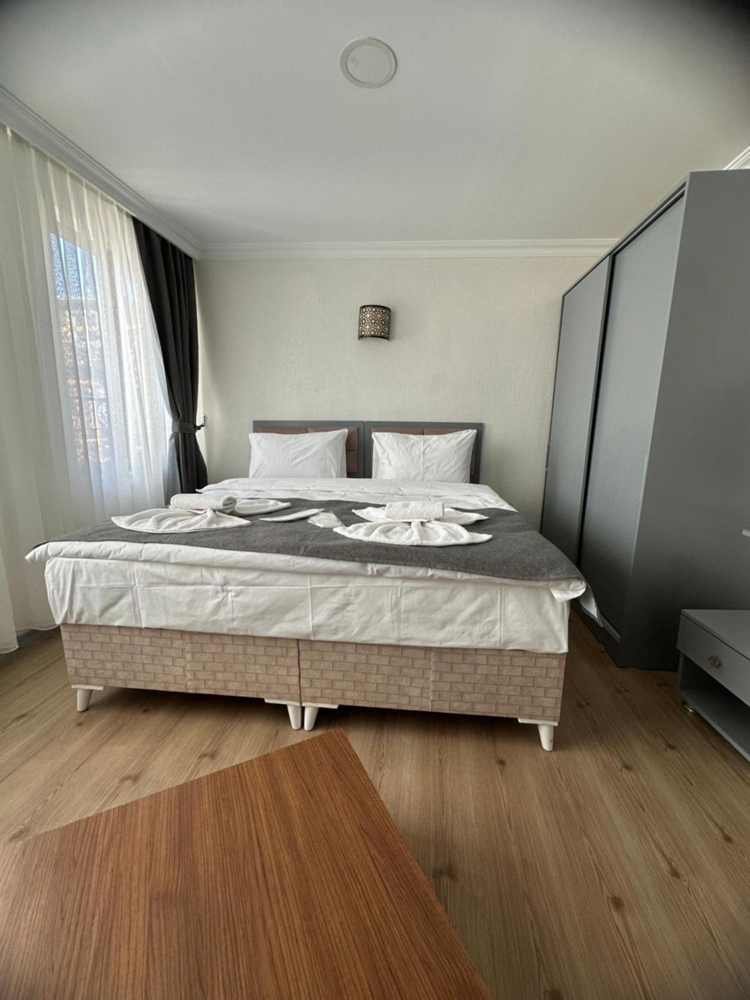 Big Orange Hotel Old City Istanbul Bagian luar foto