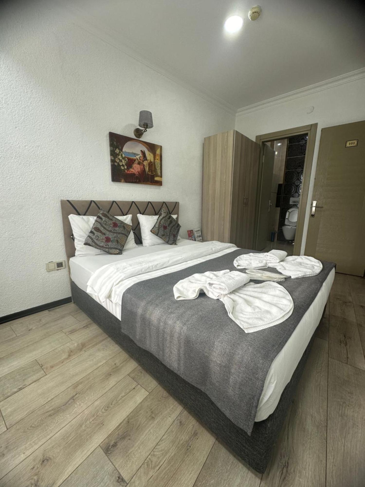Big Orange Hotel Old City Istanbul Bagian luar foto