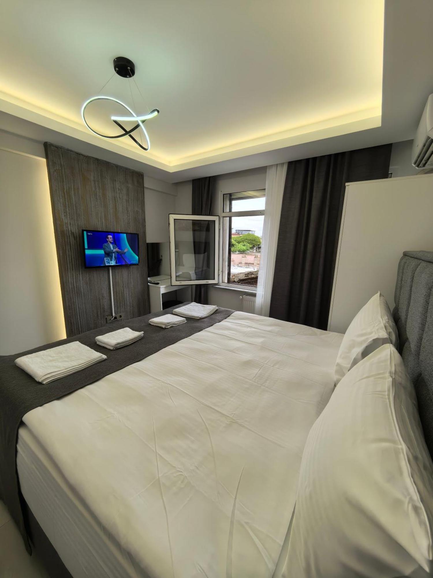 Big Orange Hotel Old City Istanbul Bagian luar foto